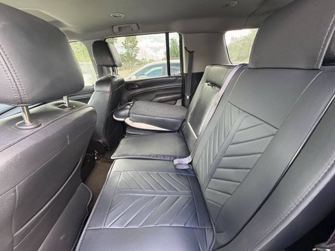 Used 2016 Chevrolet Suburban LS AWD/4WD image 8
