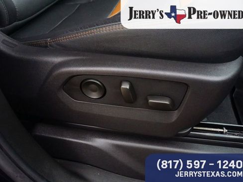 Used 2024 GMC Sierra 2500 AT4 w/ AT4 Preferred Package image 25