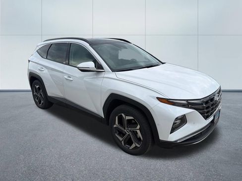 Used 2024 Hyundai Tucson Limited AWD/4WD image 3