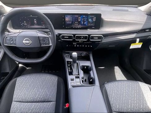 New 2026 Nissan Sentra SV w/ SV Convenience Package FWD image 5