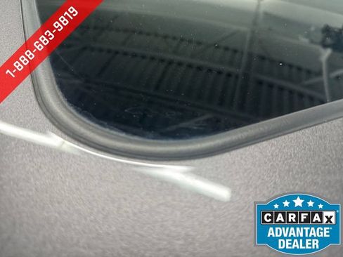 Used 2019 Toyota Highlander XLE AWD/4WD image 23