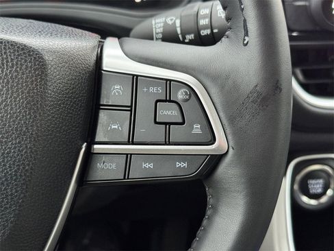 Certified 2025 Toyota Grand Highlander XLE image 29