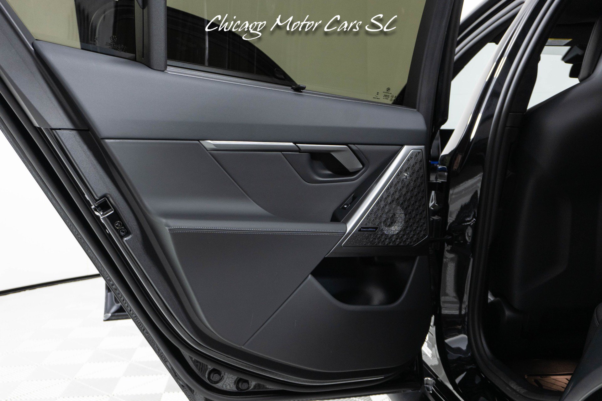 Used 2025 BMW M5 w/ Carbon Package AWD/4WD image 34