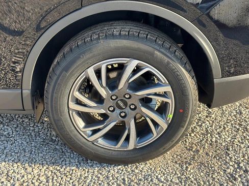 New 2026 Lincoln Corsair Premiere image 9