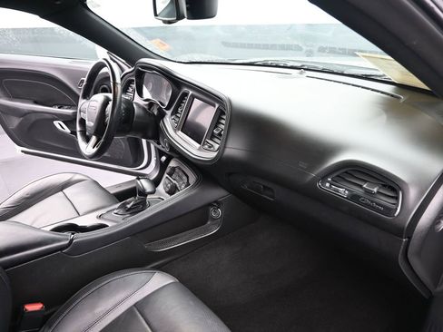 Used 2023 Dodge Challenger SXT w/ Plus Package image 31