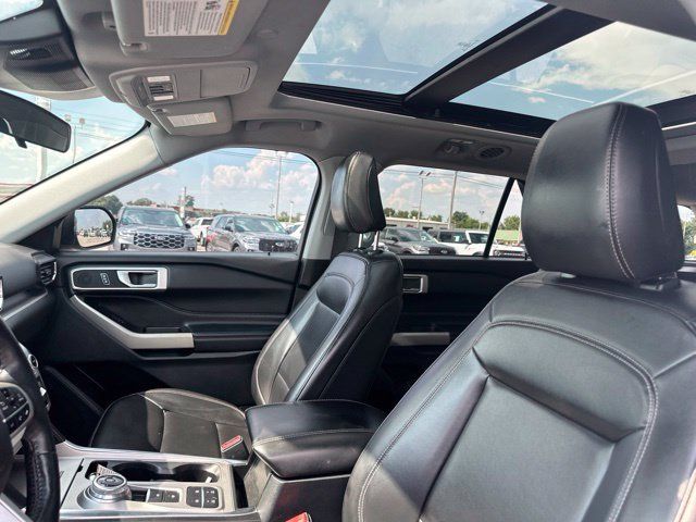 Used 2021 Ford Explorer XLT w/ Equipment Group 202A RWD image 32