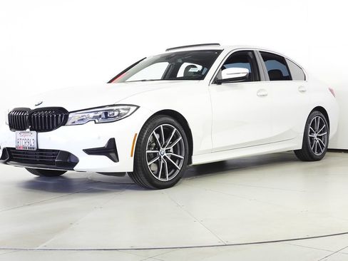 Used 2020 BMW 330i Sedan w/ Convenience Package RWD image 2