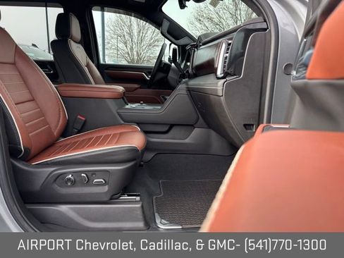 Certified 2025 GMC Sierra 2500 Denali Ultimate w/ Max Trailering Package image 19