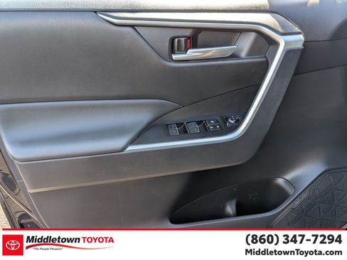 Certified 2025 Toyota RAV4 XLE AWD/4WD image 10