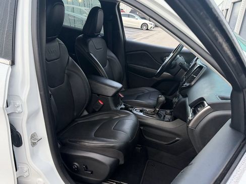 Used 2020 Jeep Cherokee Limited AWD/4WD image 17