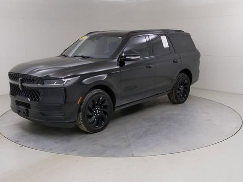 Used 2025 Lincoln Navigator Reserve w/ Jet Appearance Package AWD/4WD image 22