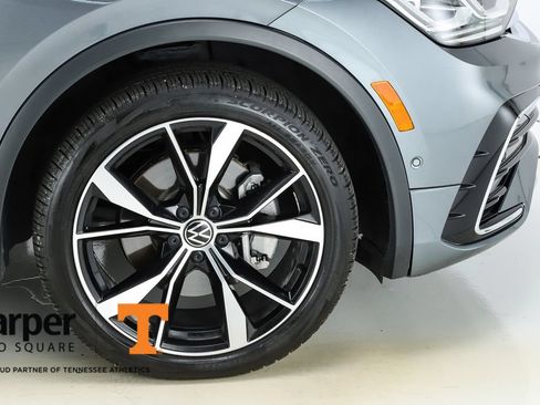 Used 2024 Volkswagen Tiguan SEL R-Line AWD/4WD image 53