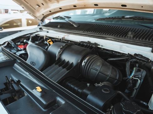 Used 2013 Ford E-150 and Econoline 150 image 22