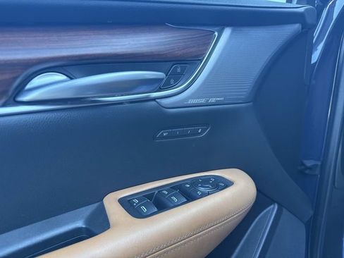 Certified 2024 Cadillac XT5 Premium Luxury AWD/4WD image 16