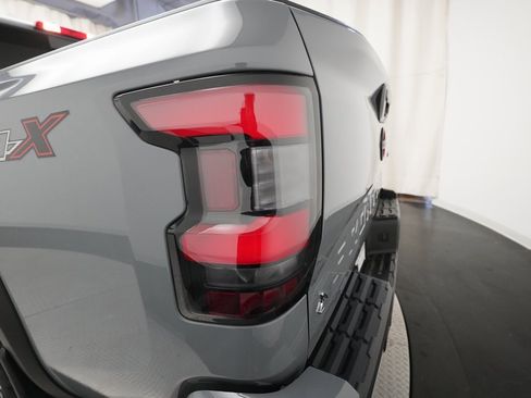 Used 2024 Nissan Frontier Pro-X w/ Pro Convenience Package image 30