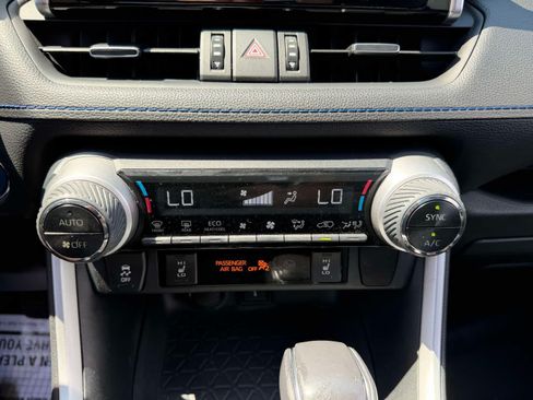 Used 2020 Toyota RAV4 XSE w/ All Weather Liner Package AWD/4WD image 26