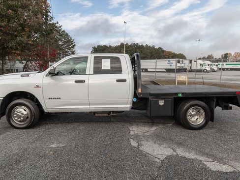 Used 2021 RAM 3500 Tradesman w/ Chrome Appearance Group image 5