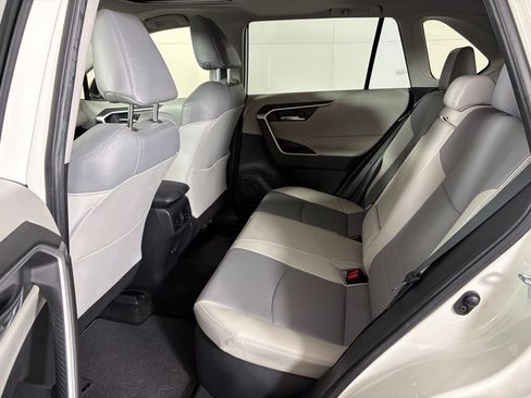 Used 2021 Toyota RAV4 XLE Premium AWD/4WD image 37