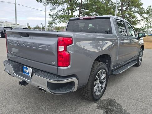 Used 2022 Chevrolet Silverado 1500 LT w/ Z71 Off-Road Package image 5