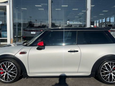 Used 2017 MINI Cooper John Cooper Works image 38