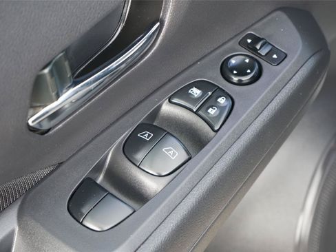 Used 2024 Nissan Kicks SV FWD image 20