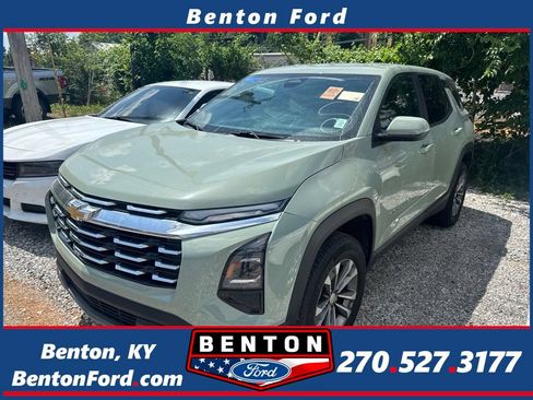 Used 2025 Chevrolet Equinox LT AWD/4WD image 1
