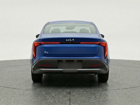 Used 2025 Kia K4 LXS image 7