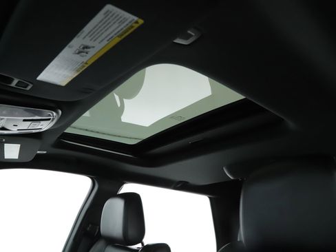 Used 2022 Dodge Durango R/T w/ Blacktop Package image 5