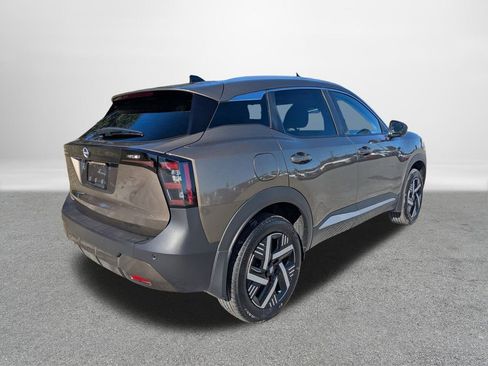 New 2026 Nissan Kicks SV w/ Charging Package image 3