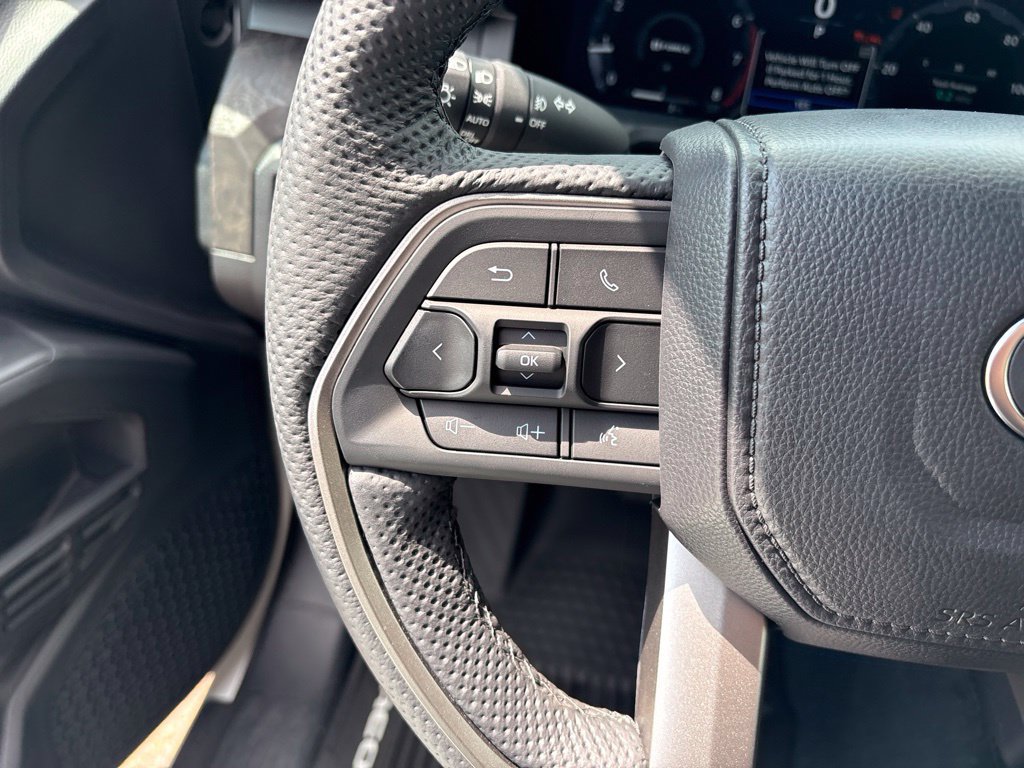 Used 2026 Toyota Tacoma Limited AWD/4WD image 22