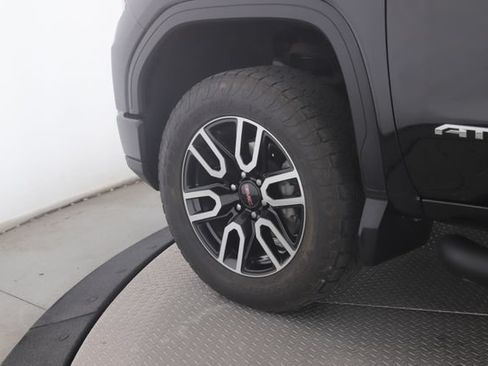 Used 2023 GMC Sierra 1500 AT4 w/ Technology Package AWD/4WD image 13
