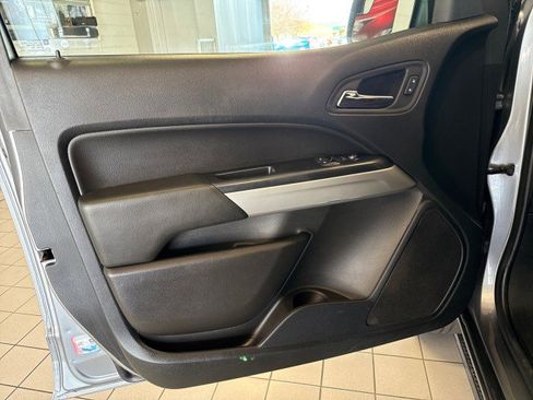 Used 2021 Chevrolet Colorado LT w/ Fleet Safety Package image 14