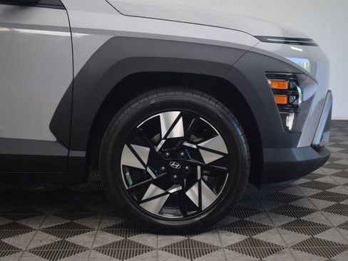 Used 2024 Hyundai Kona SEL FWD image 31