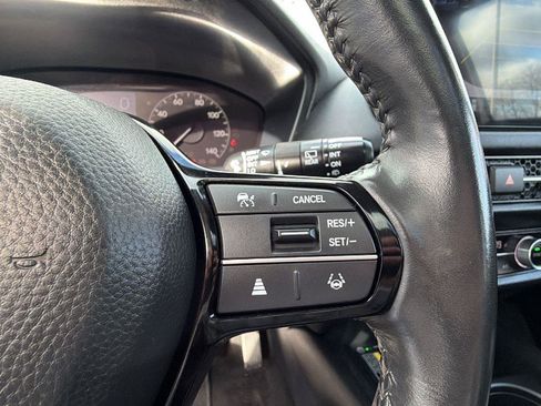 Used 2024 Honda HR-V EX-L image 13