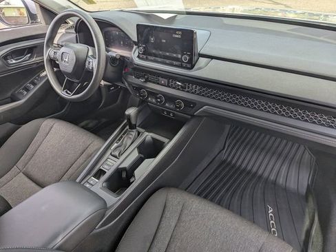 Used 2023 Honda Accord EX image 12