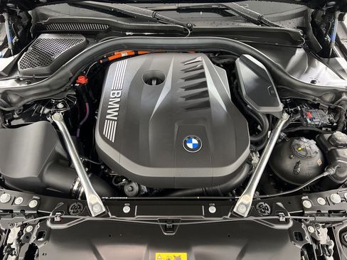 New 2026 BMW 550e xDrive AWD/4WD image 14