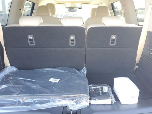 New 2026 Nissan Armada Platinum RWD image 6