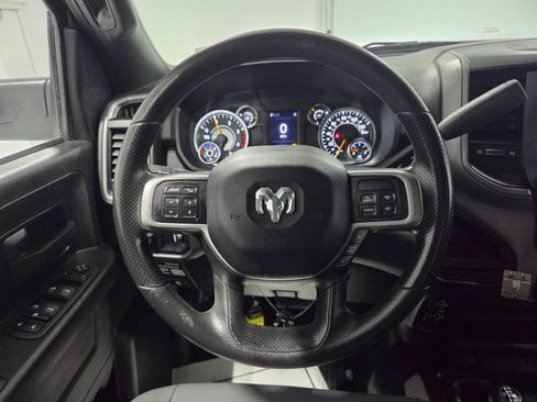 Used 2022 RAM 2500 Tradesman w/ Chrome Appearance Group AWD/4WD image 15