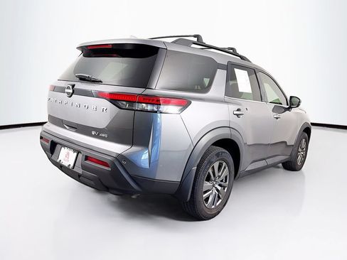 Used 2022 Nissan Pathfinder SV w/ Cargo Package AWD/4WD image 10