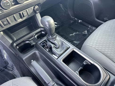 Used 2023 Toyota Tacoma TRD Off-Road image 26