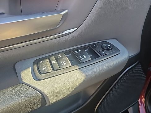 Used 2022 RAM 1500 Big Horn image 19