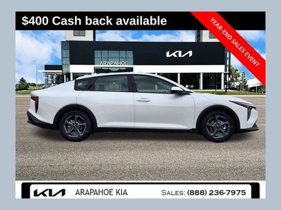 New 2025 Kia K4 LXS