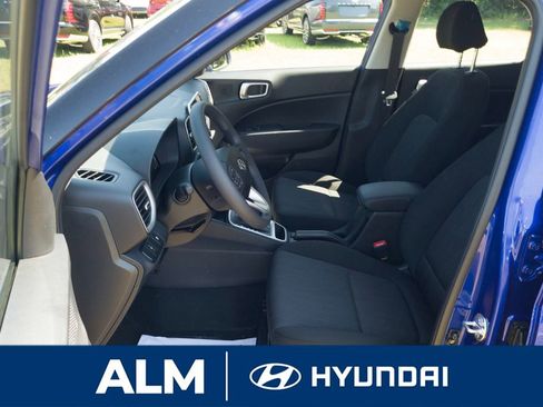 New 2026 Hyundai Venue SE image 13