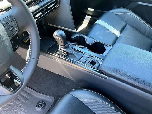 Used 2025 Toyota Camry SE w/ Multimedia Upgrade Package FWD image 17