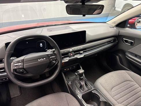 Used 2025 Kia K4 EX image 20