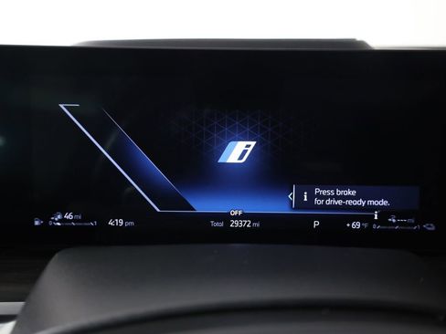 Used 2024 BMW X5 xDrive50e w/ Executive Package image 13