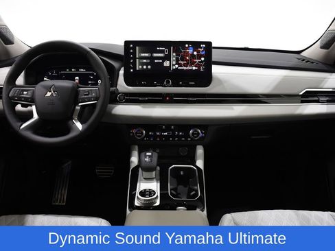 New 2025 Mitsubishi Outlander AWD image 8
