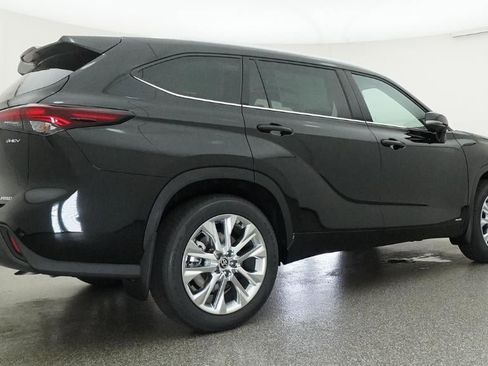 New 2026 Toyota Highlander Limited AWD/4WD image 25