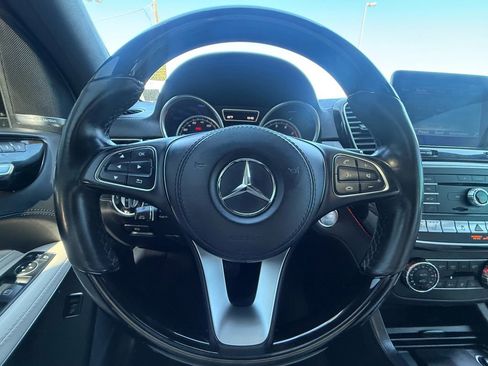 Used 2017 Mercedes-Benz GLS 550 4MATIC image 21