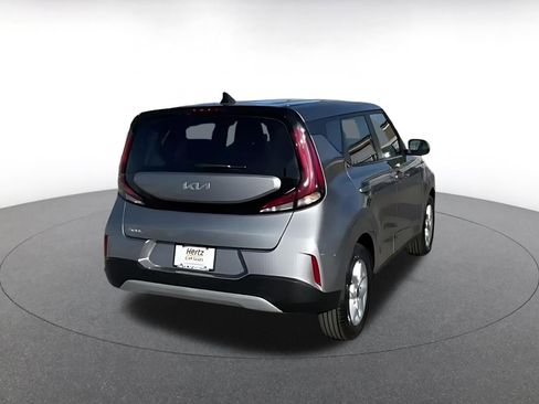 Used 2025 Kia Soul LX w/ LX Technology Package image 14